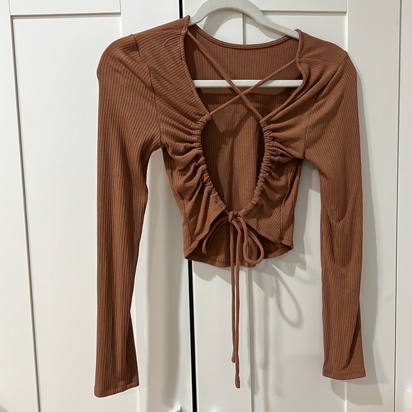 ASTR The Label Open Back Top in Nutmeg - Picture 2 of 4